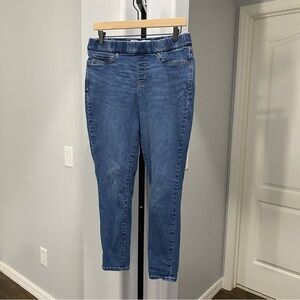 Levi’s Totally Shaping pull-on jeans 31x28 Sz 12S Blue Stretch Denim Jean